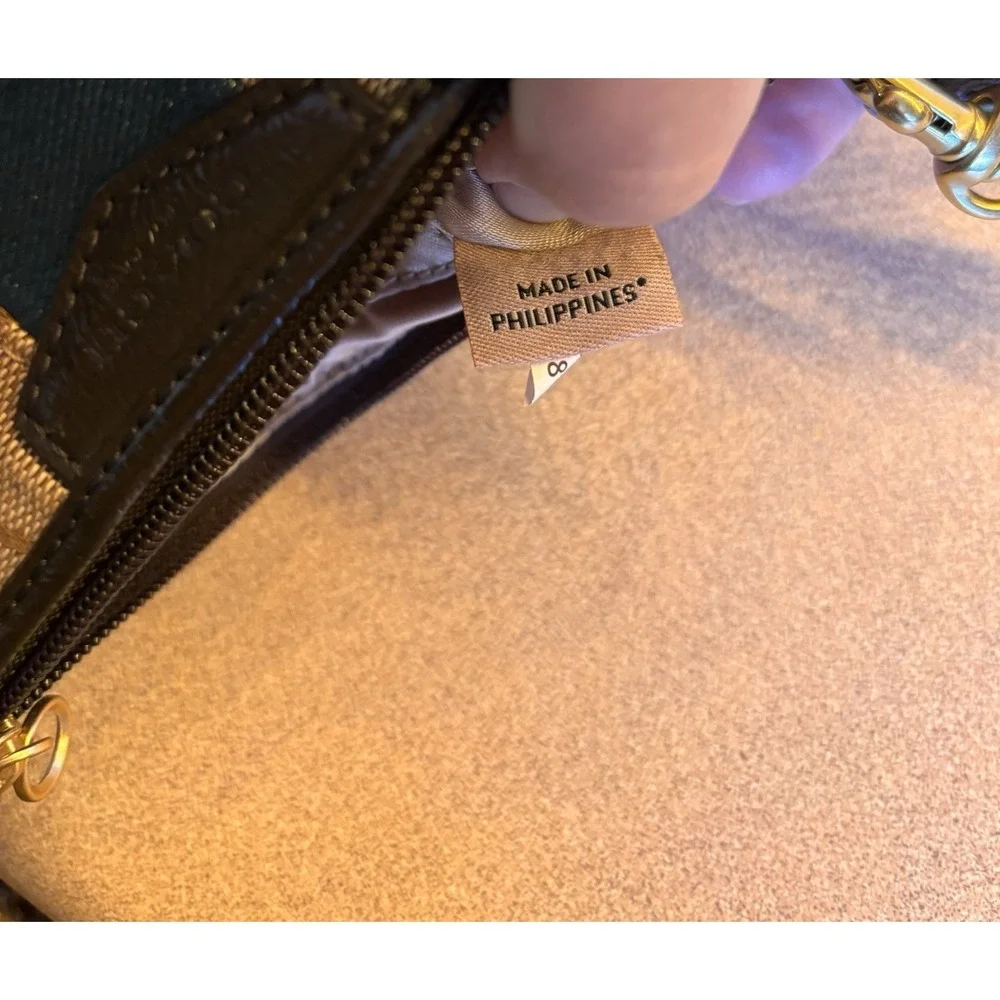 Coach Signature 